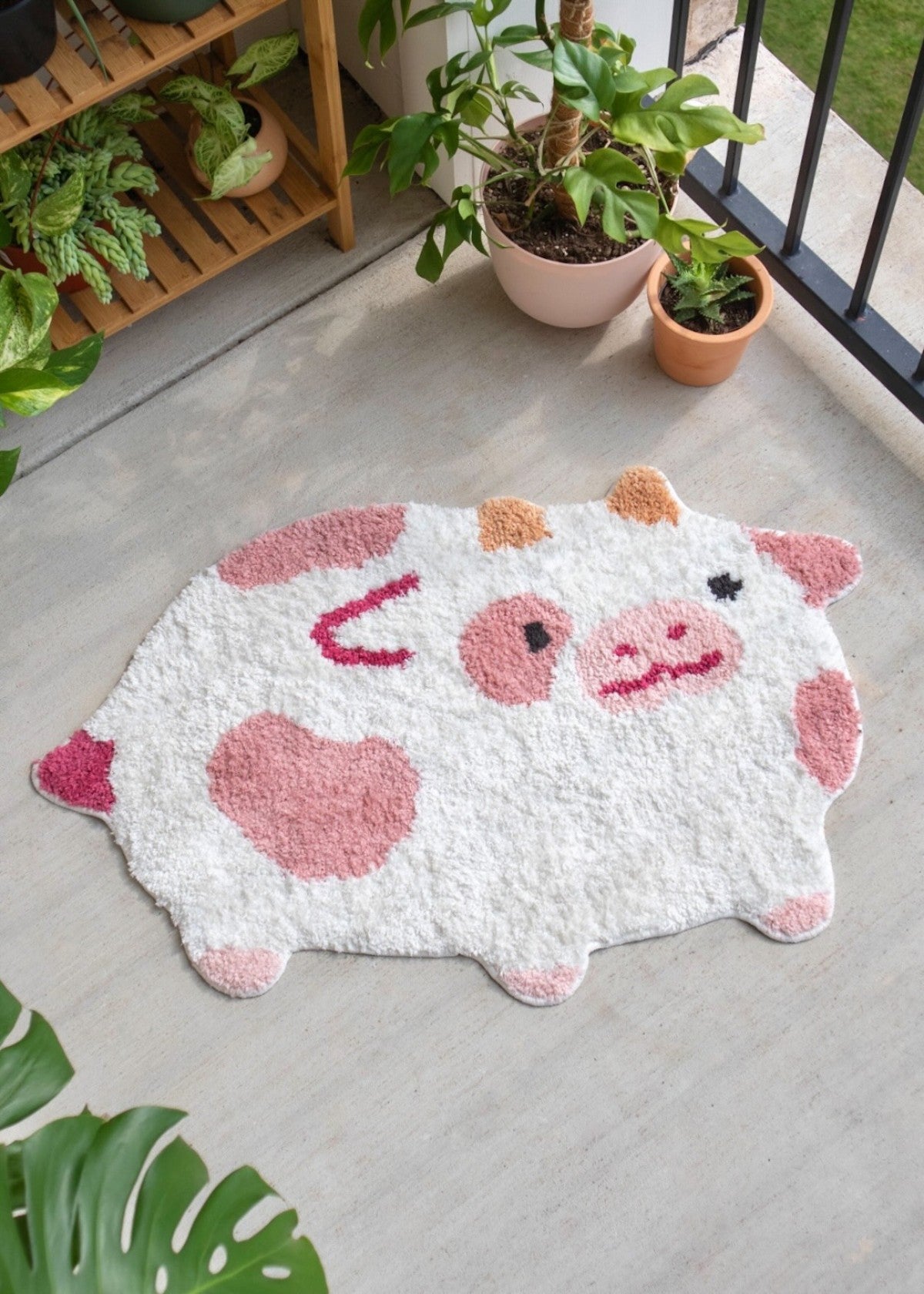 Strawberry Cow Rug – Shopzoki