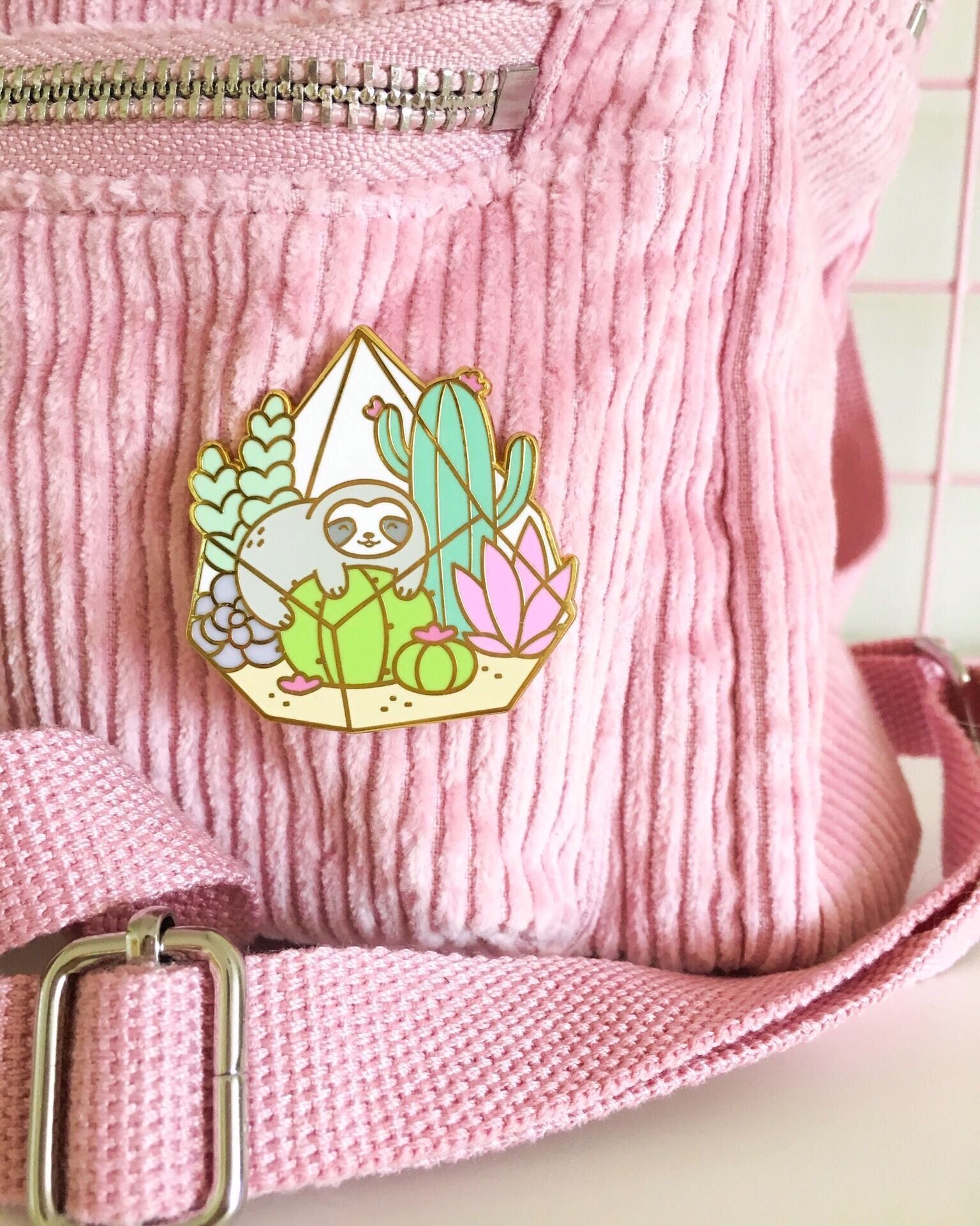 Sloth Terrarium Pin - Shopzoki