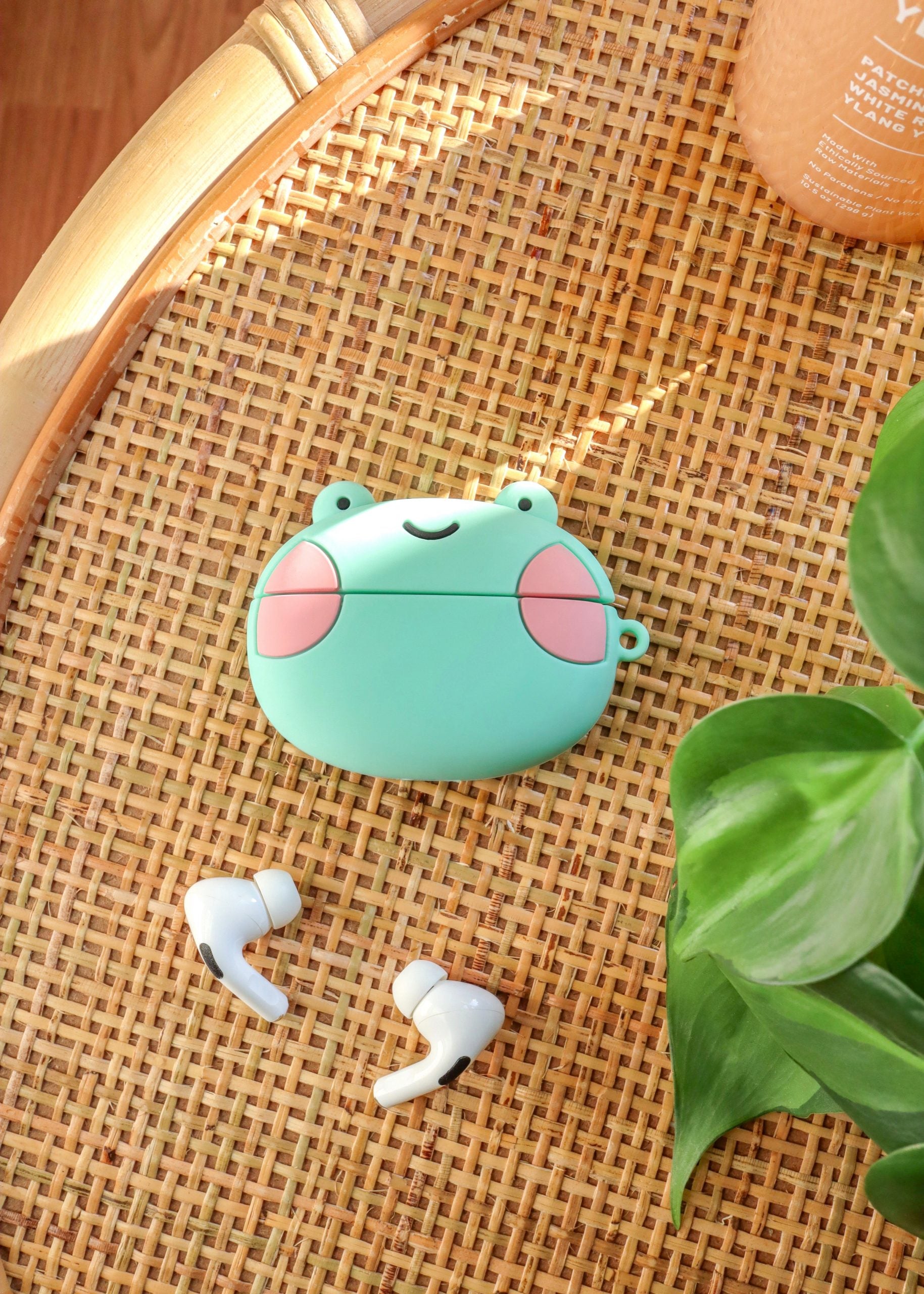 Ebbo Frog AirPods Pro Case - Shopzoki